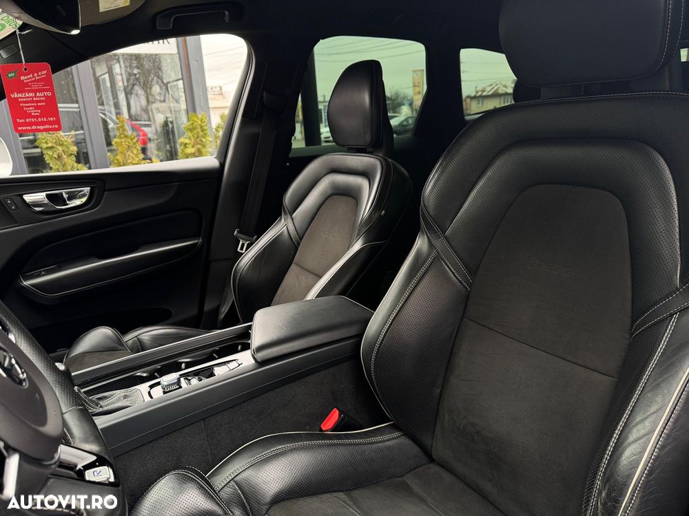 Volvo XC 60 D5 AWD Geartronic RDesign - 27