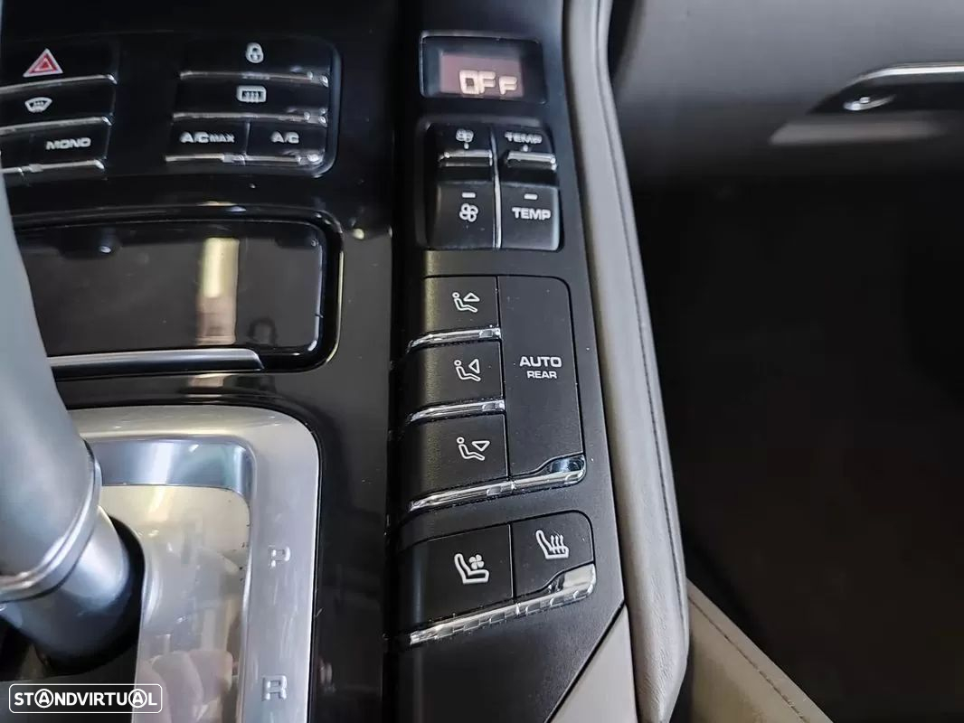 Porsche Cayenne II Platinum Edition - 43