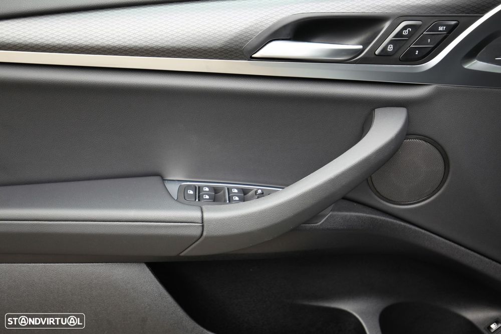 BMW X3 30 e xDrive Pack M - 35