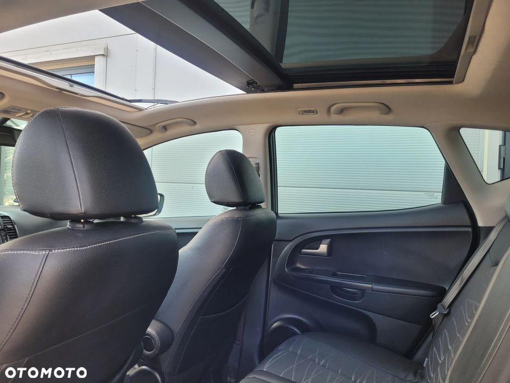 Kia Venga 1.6 CVVT Platinum Edition - 21