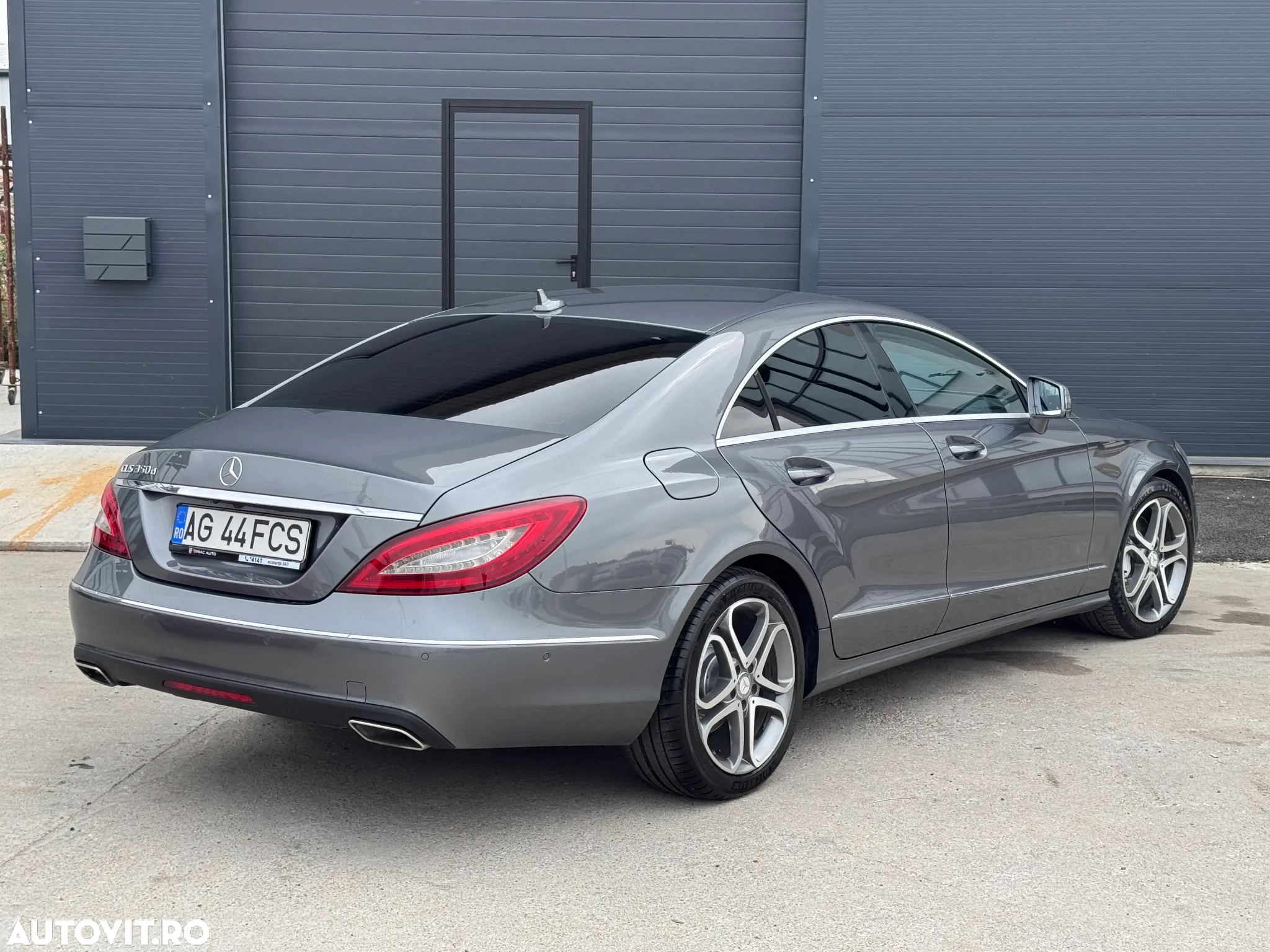 Mercedes-Benz CLS - 10