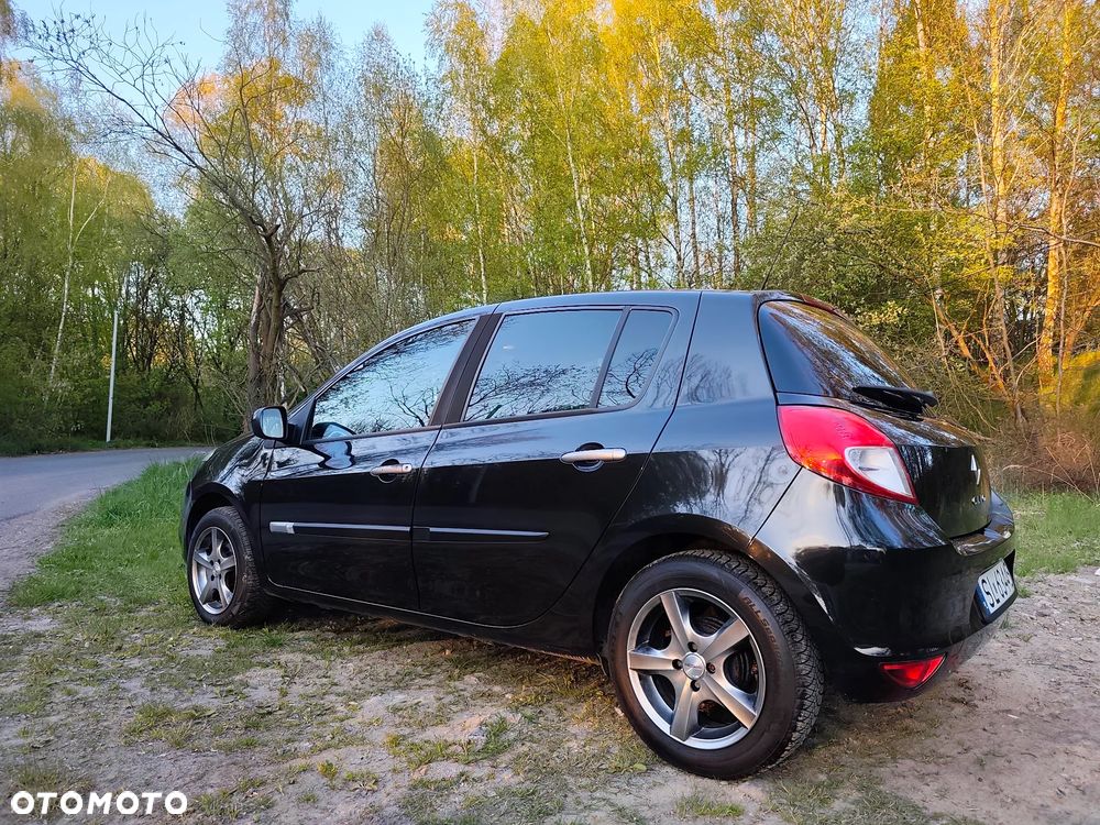 Renault Clio 1.2 16V Alize - 7