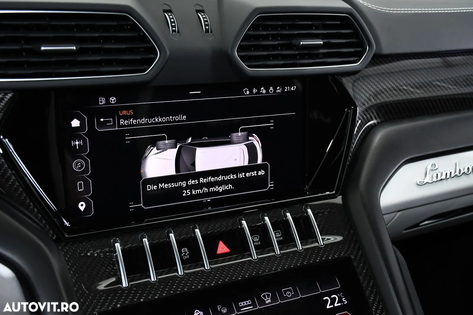 Lamborghini URUS - 35