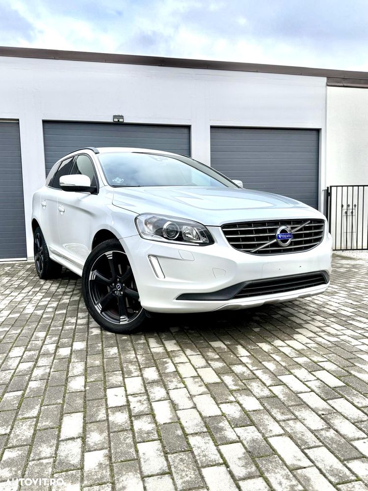 Volvo XC 60 D4 Geartronic Summum - 4
