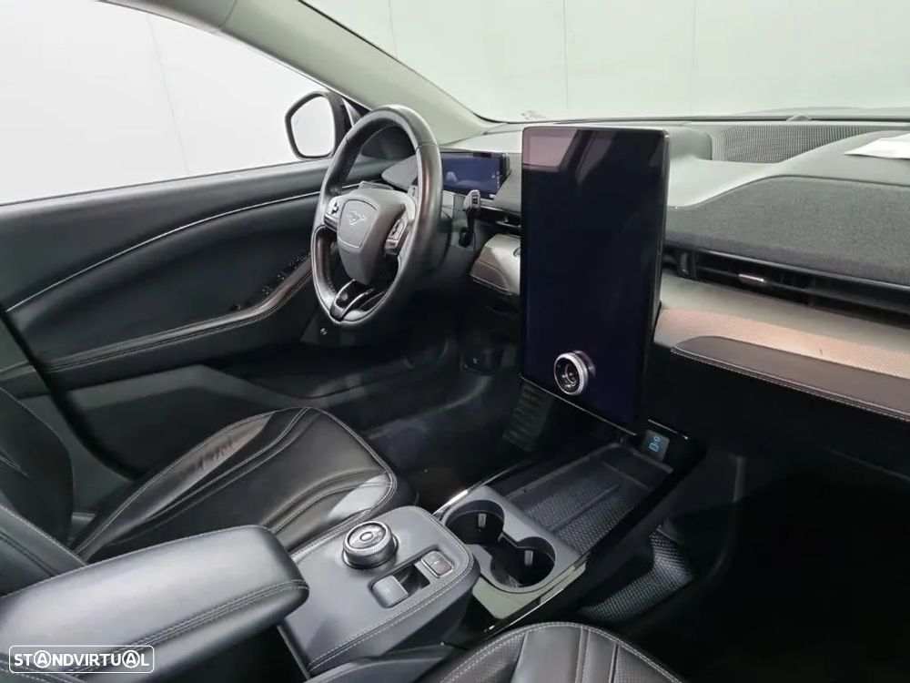 Ford Mustang Mach-E 75.7 kWh Base - 5