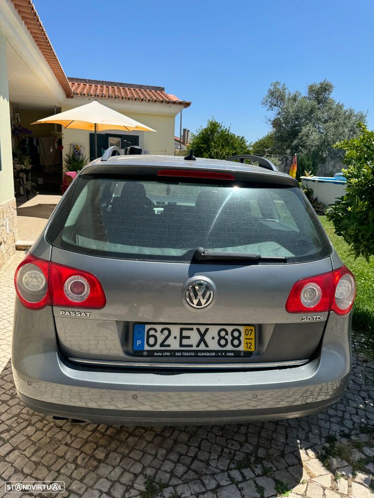 VW Passat Variant 2.0 TDI Confortline - 11