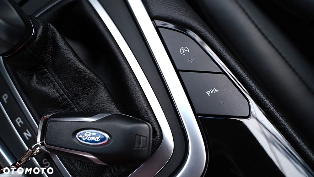 Ford Edge 2.0 TDCi Twin-Turbo 4WD Titanium - 28