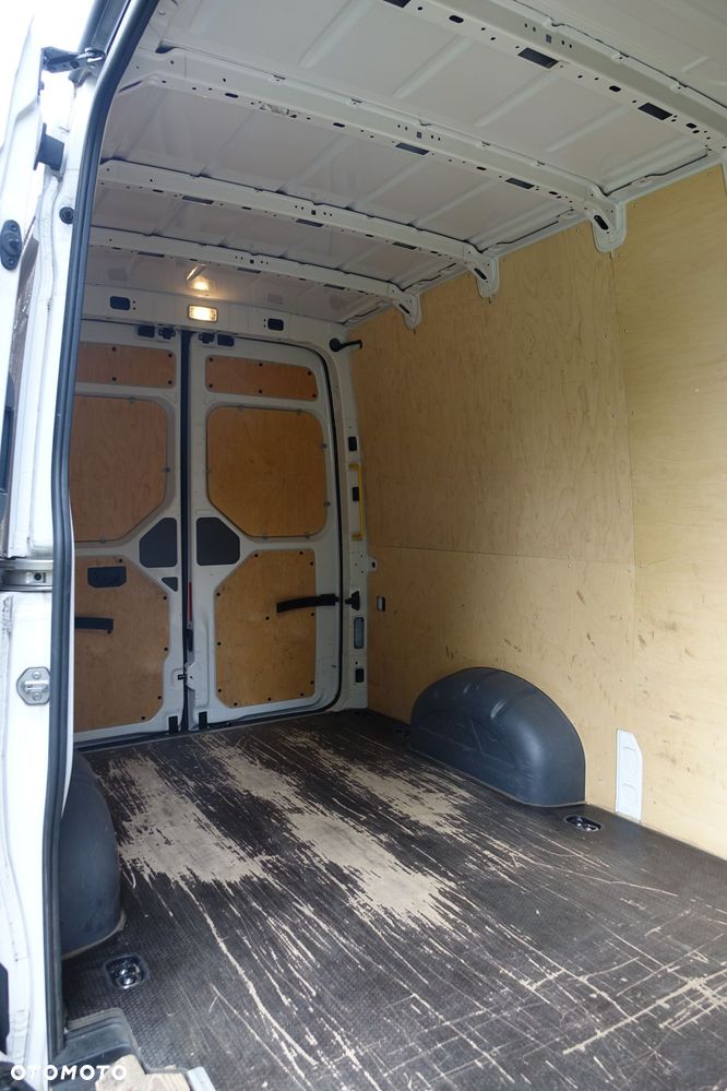Volkswagen CRAFTER - 18