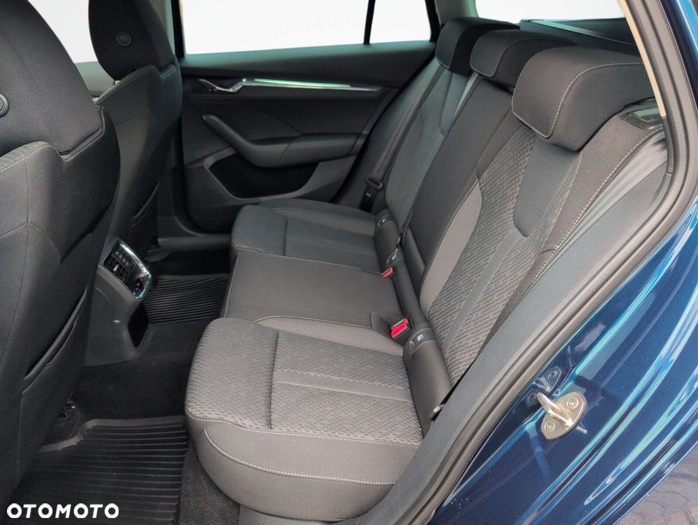 Skoda Octavia 2.0 TDI Style DSG - 13
