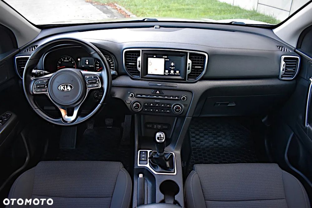 Kia Sportage 1.6 GDI 2WD Black Edition - 6