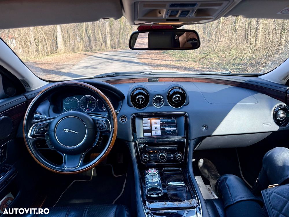 Jaguar XJ 3.0 V6 Kompressor AWD Premium Luxury - 6