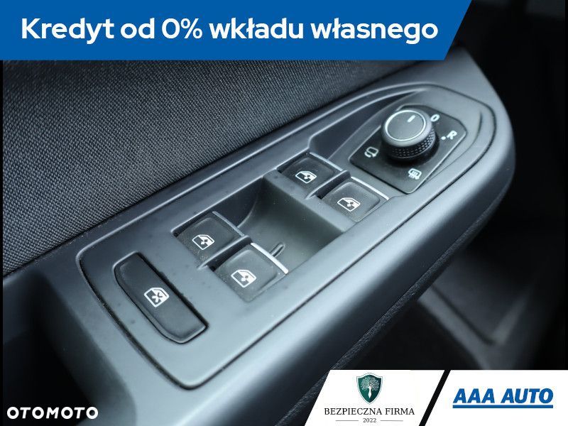 Volkswagen Golf - 13
