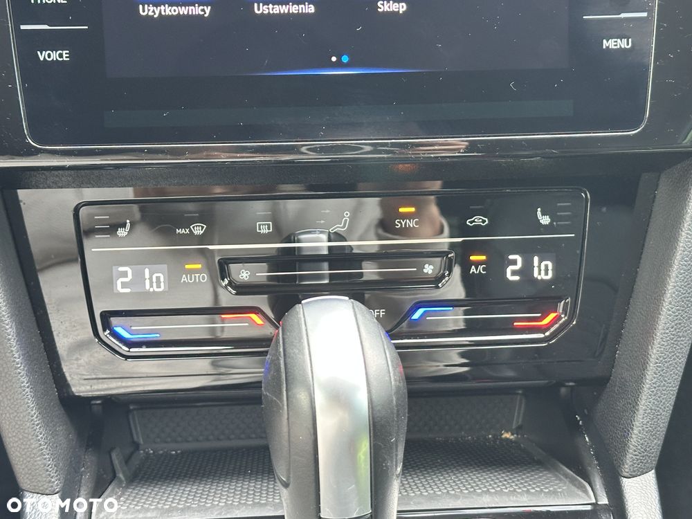 Volkswagen Passat 2.0 TDI 4Mot Elegance DSG - 22