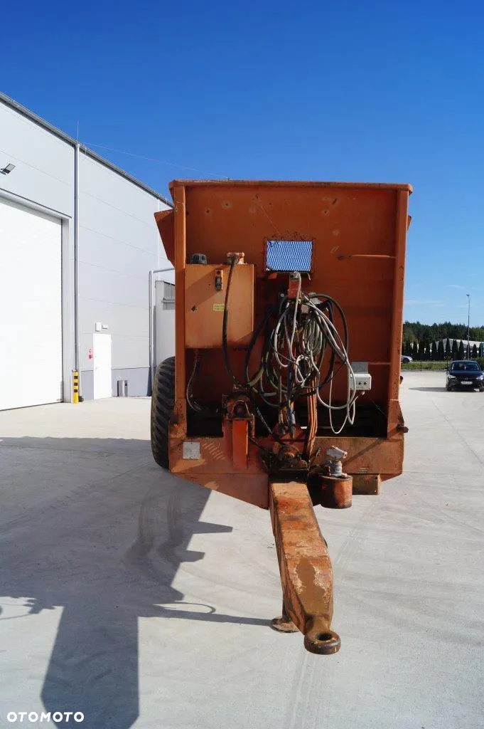 Brochard Rozrzutnik Obornika Dragon 1300 12 Ton - 14