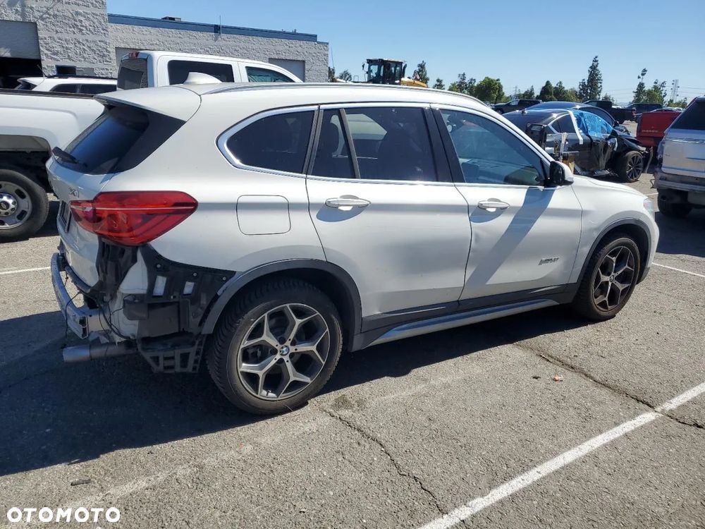 BMW X1 - 4