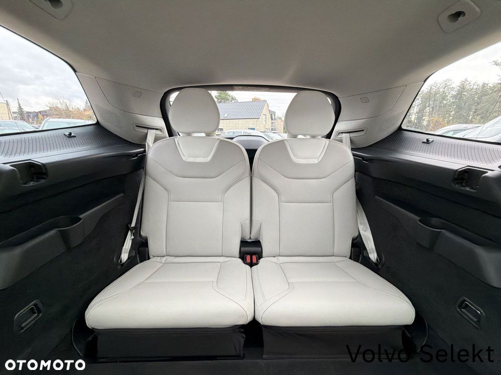 Volvo EX90 - 17