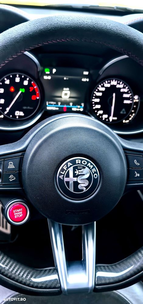 Alfa Romeo Stelvio 2.9 V6 Turbo AWD AT8 Quadrifoglio - 14
