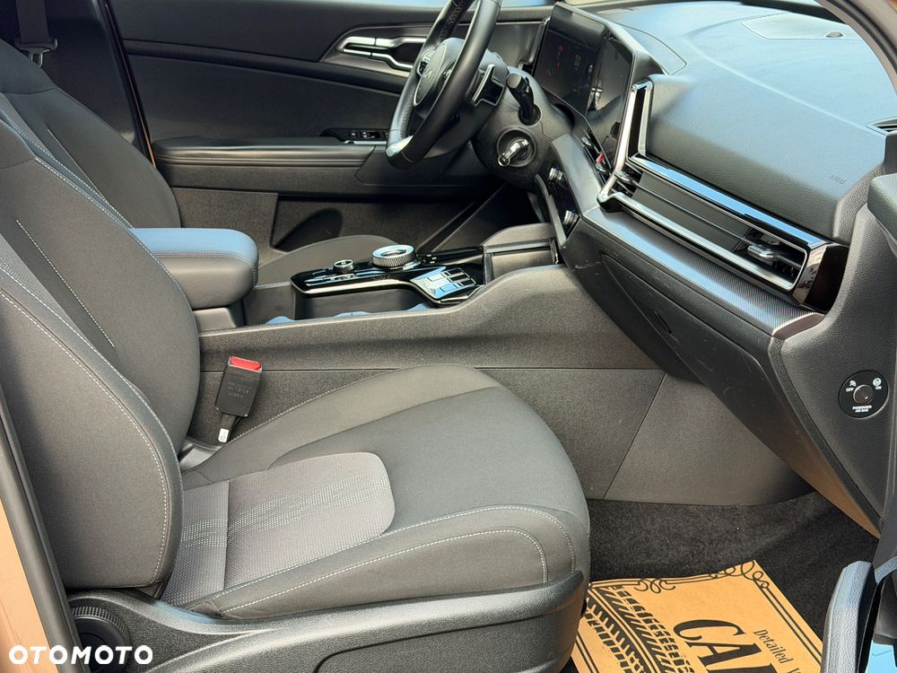 Kia Sportage 1.6 T-GDI HEV Business Line 2WD - 7