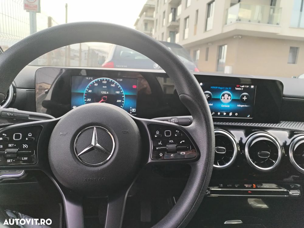 Mercedes-Benz A 180 d Sedan 8G-DCT - 6