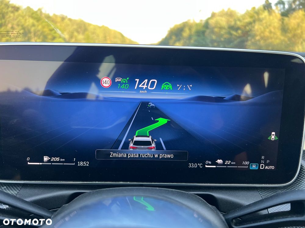 Mercedes-Benz Klasa C 300 de PHEV Avantgarde - 11