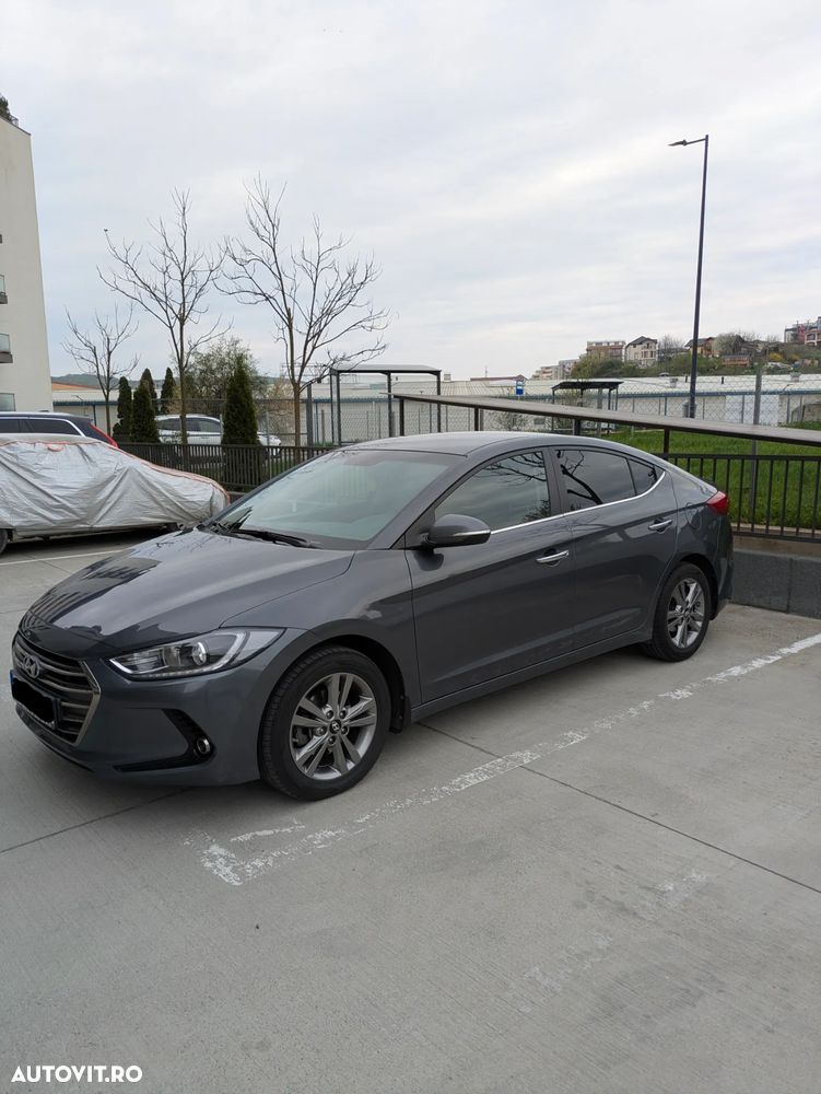 Hyundai Elantra 1.6 CRDI Highway - 1
