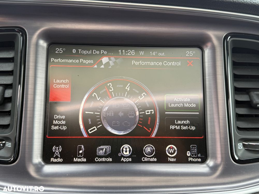 Dodge Challenger - 11