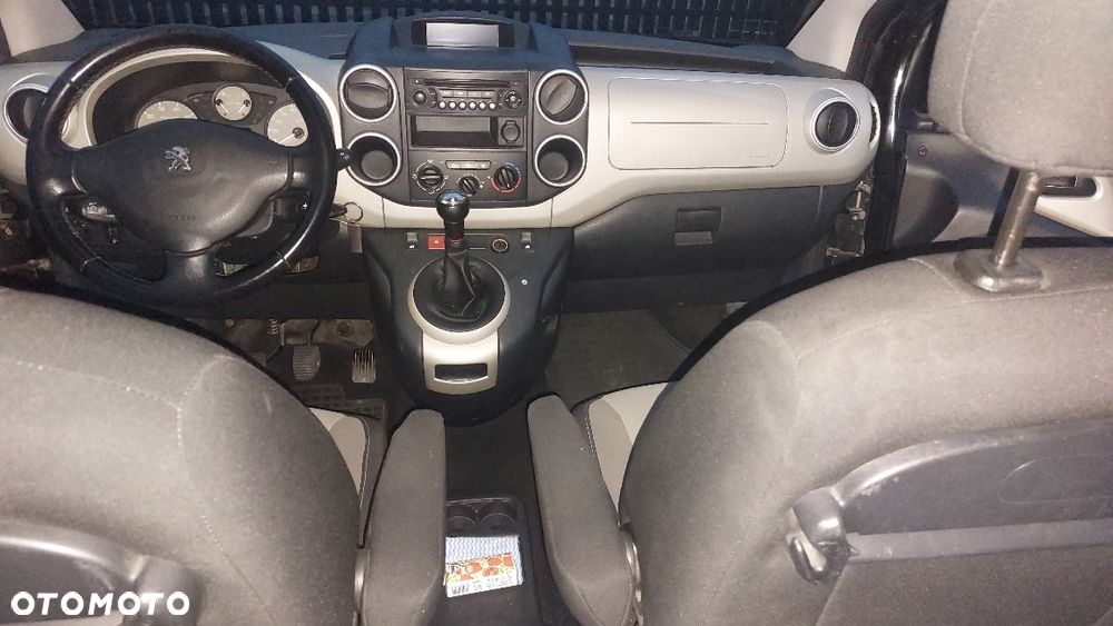 Peugeot Partner - 8