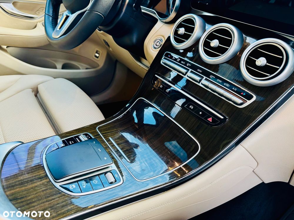 Mercedes-Benz GLC - 20