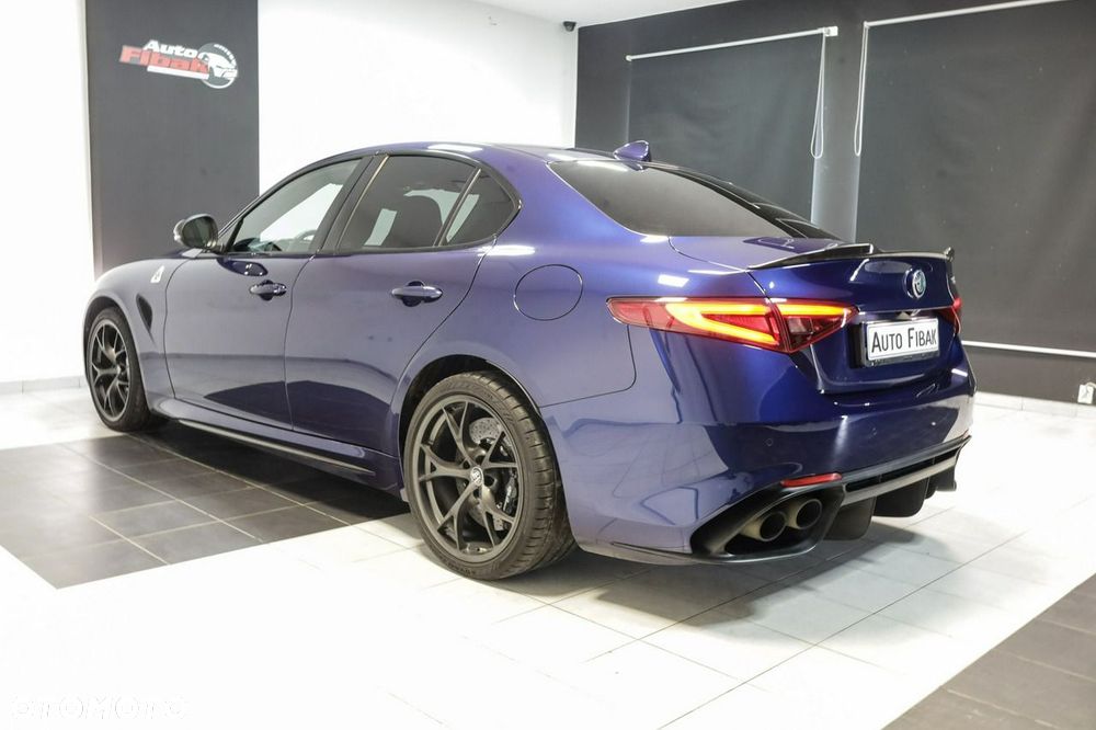Alfa Romeo Giulia - 11
