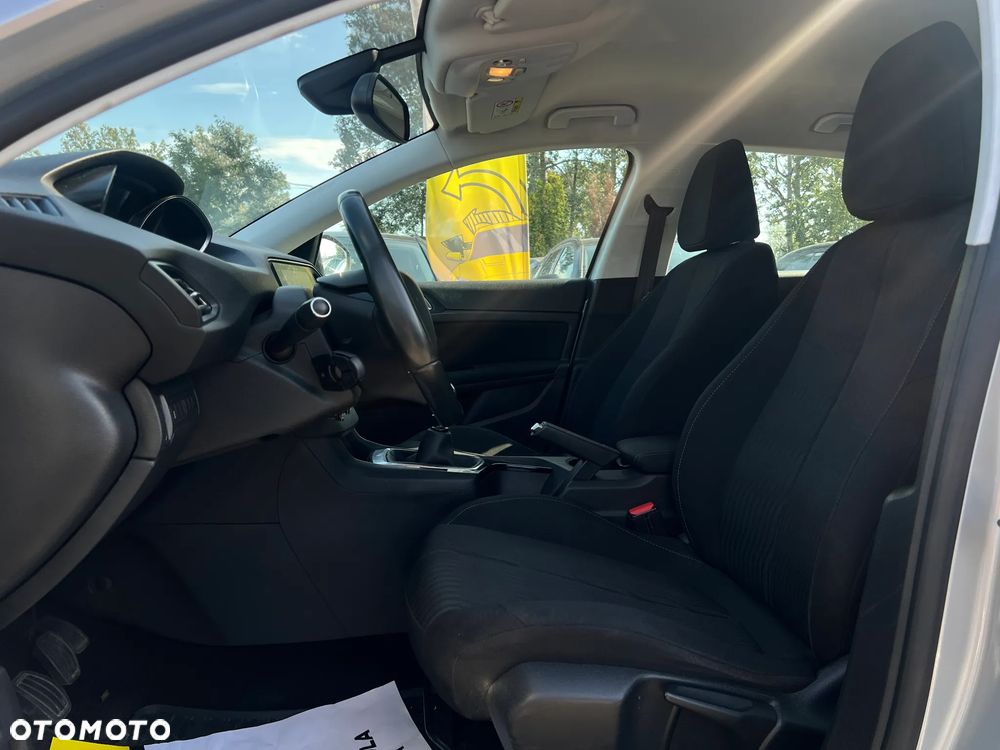 Peugeot 308 - 15