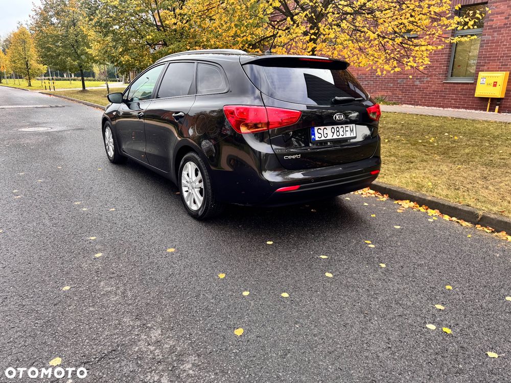 Kia Ceed 1.6 GDI Fifa World Cup Edition - 3