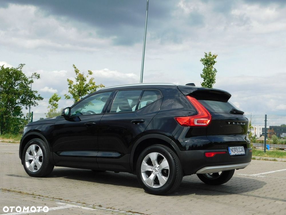 Volvo XC 40 T3 Momentum - 4