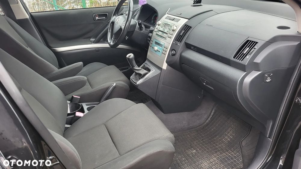 Toyota Corolla Verso 1.8 Sol + 7os - 6