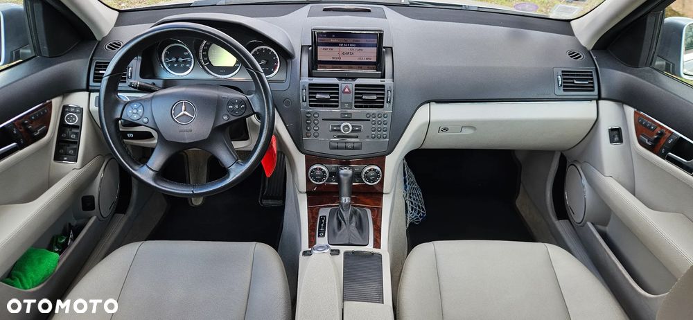 Mercedes-Benz Klasa C 350 CGI 7G-TRONIC BlueEFFICIENCY Avantgarde - 11
