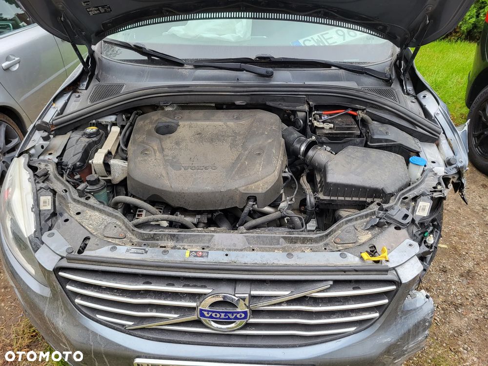 Volvo XC 60 D3 Drive-E Momentum - 8