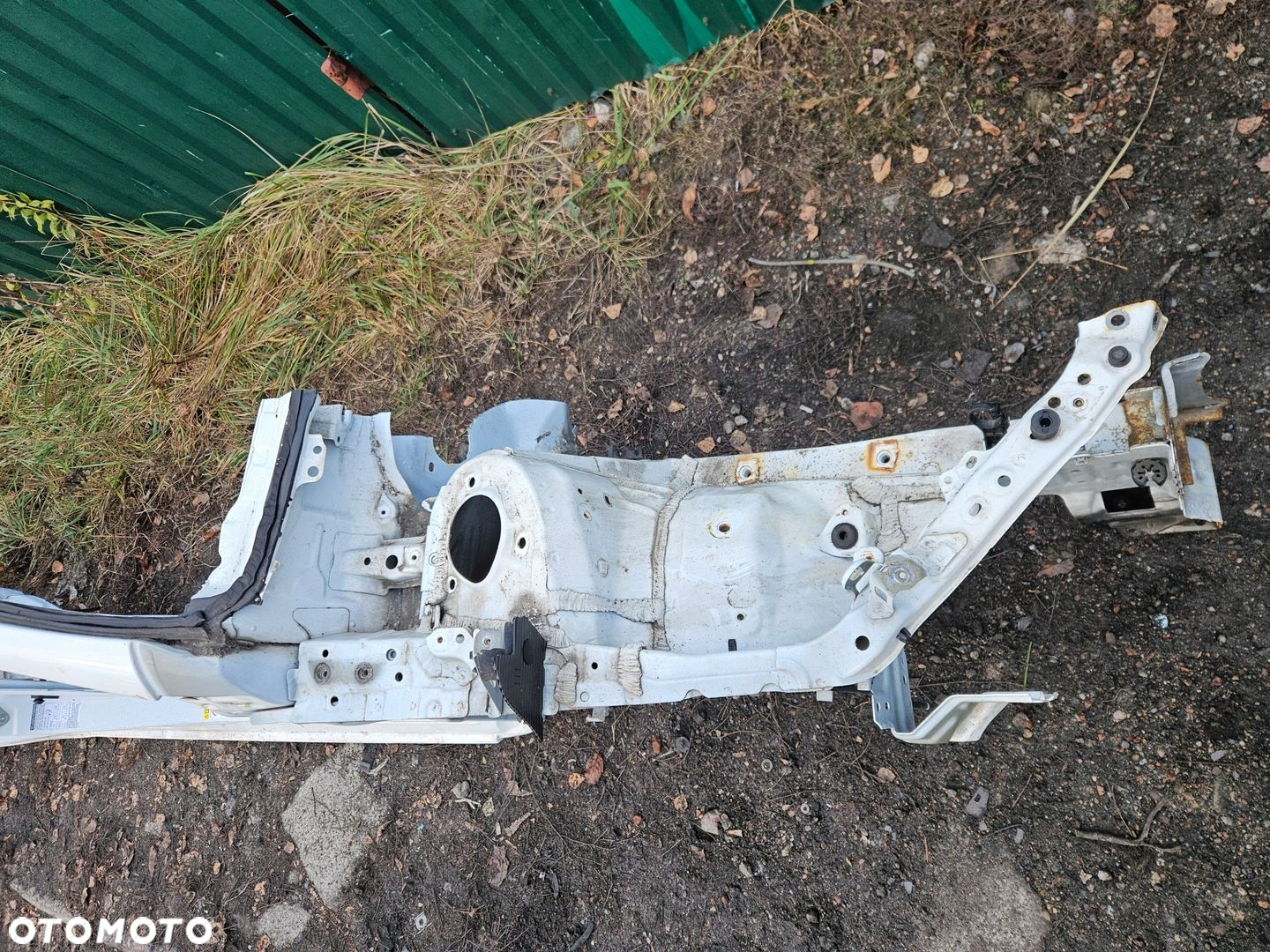 TOYOTA AURIS II 13-17 FARTUCH PRAWY - 2