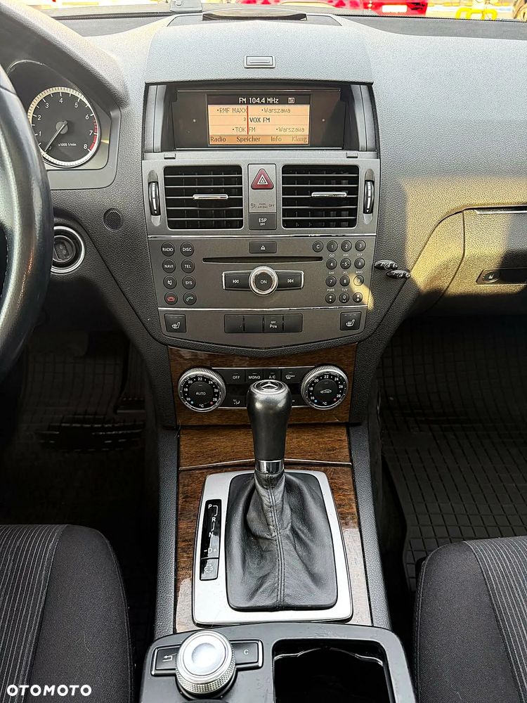 Mercedes-Benz Klasa C 180 Kompressor Automatik BlueEFFICIENCY Elegance - 15