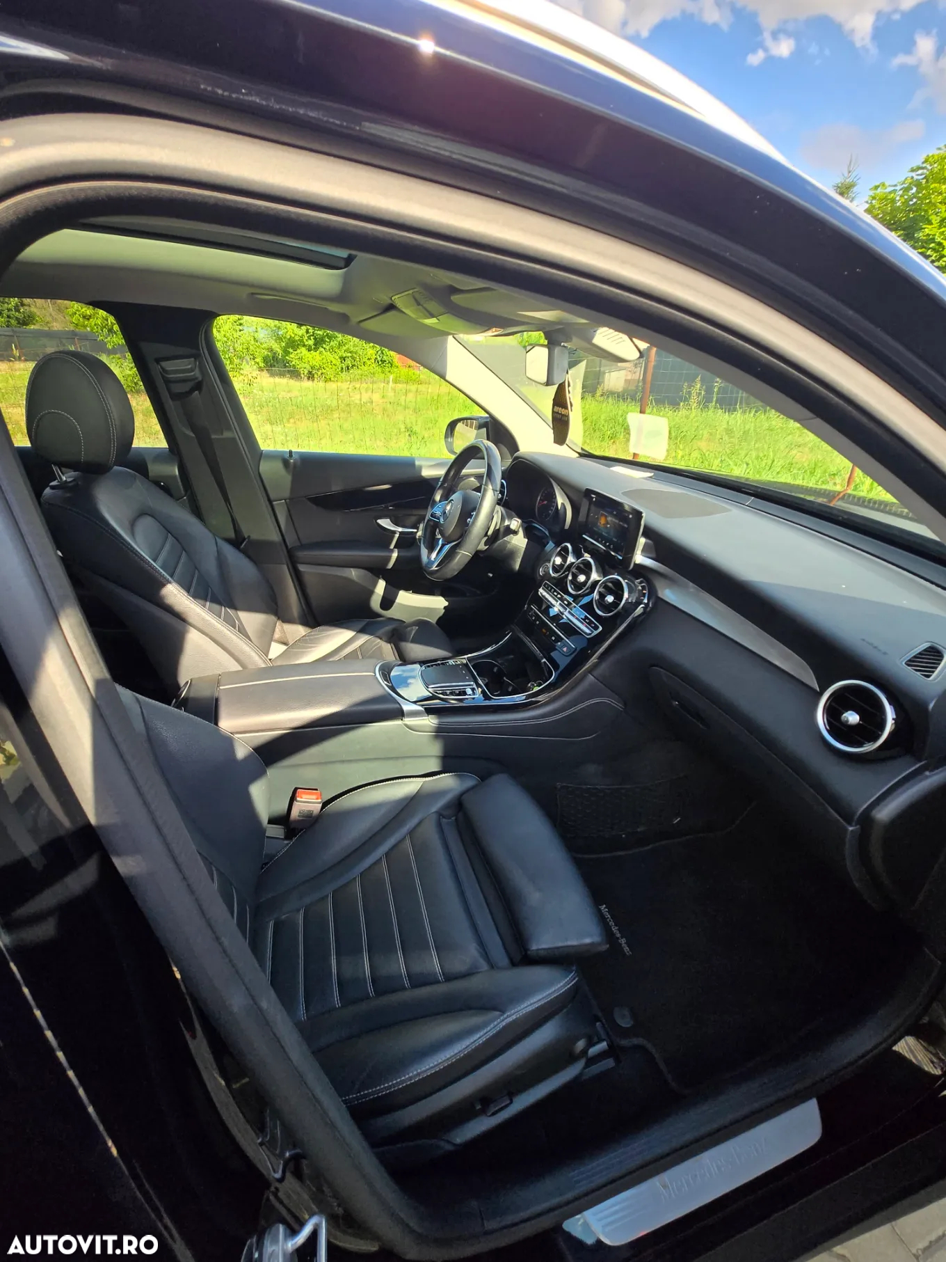 Mercedes-Benz GLC 300 4Matic 9G-TRONIC - 12