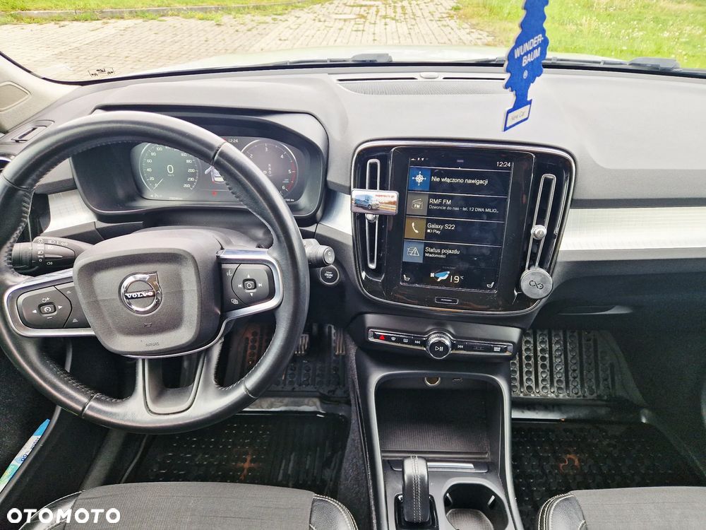 Volvo XC 40 D4 AWD R-Design - 12
