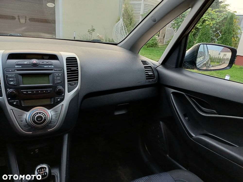 Hyundai ix20 1.4 blue - 18