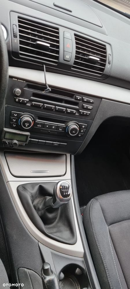 BMW Seria 1 120d - 15