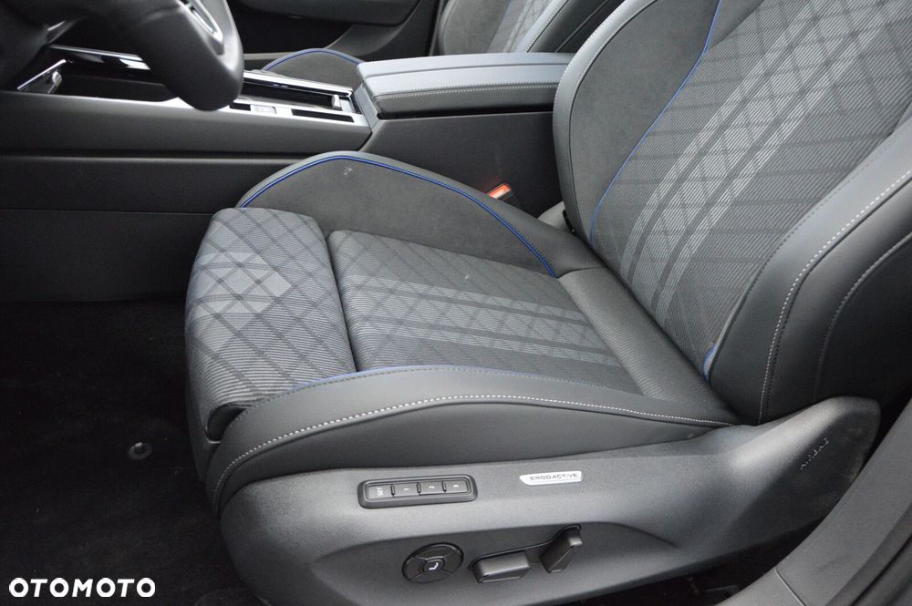 Volkswagen Passat Variant - 4