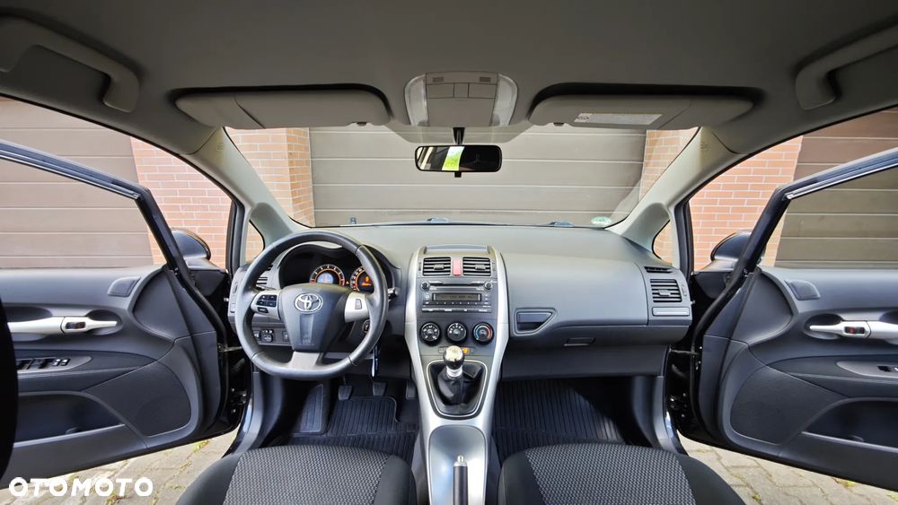 Toyota Auris 1.6 Edition - 12