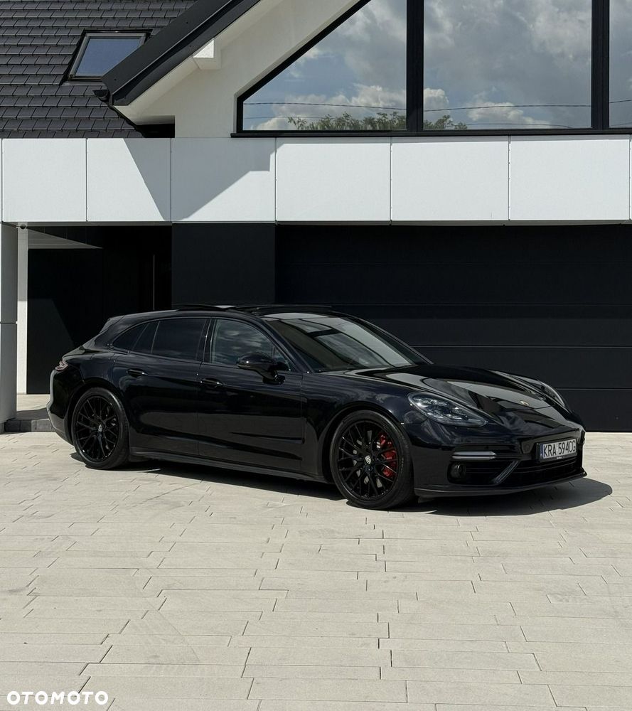 Porsche Panamera Turbo - 39