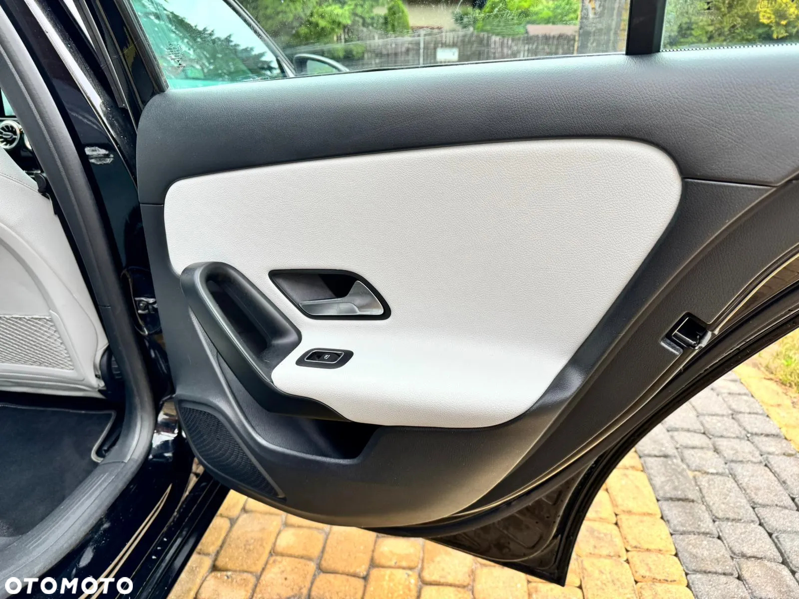 Mercedes-Benz Klasa A 250 4-Matic 7G-DCT - 21