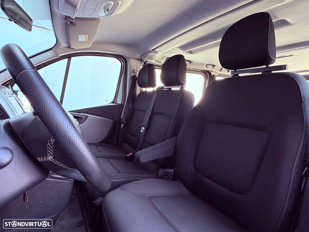 Nissan NV300 L2H1 2,9 (9L) Premium - 12