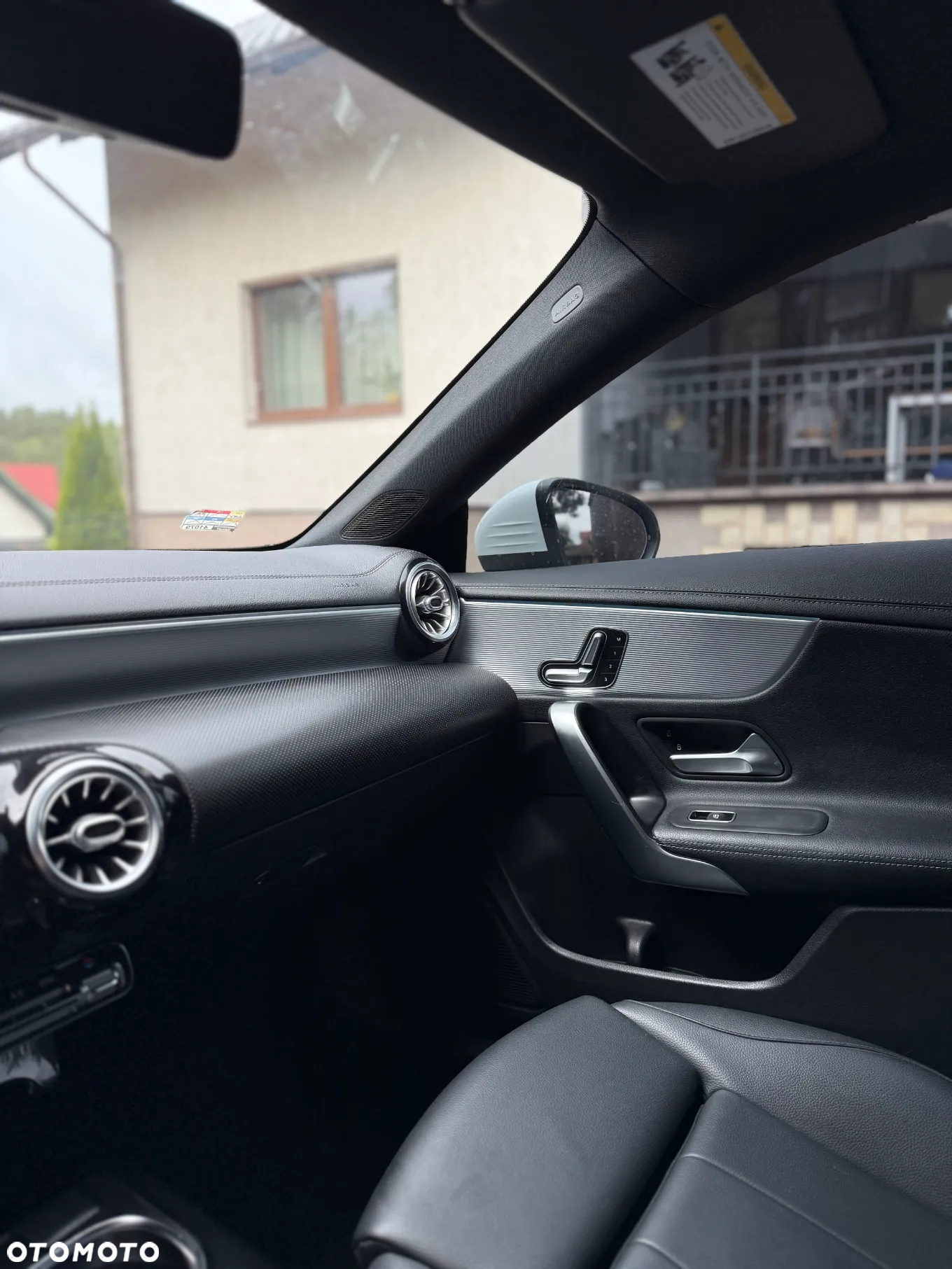 Mercedes-Benz CLA 250 Progressive 7G-DCT - 15