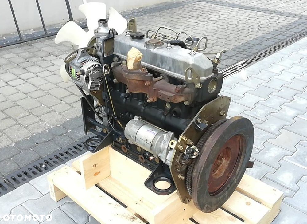 SILNIK ISEKI E4CD 1,997L 14500 zł netto - 5