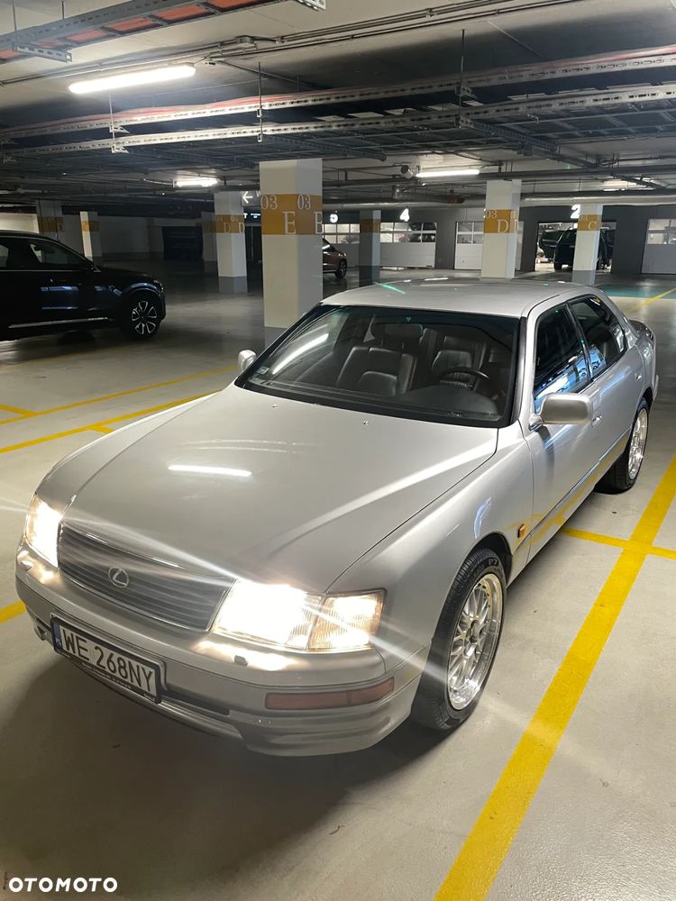 Lexus LS Standard - 1
