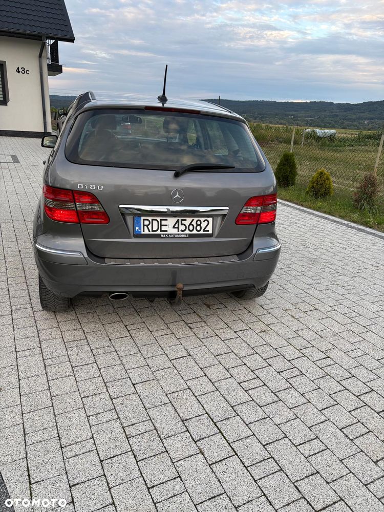 Mercedes-Benz Klasa B 180 CDI EU5 - 8